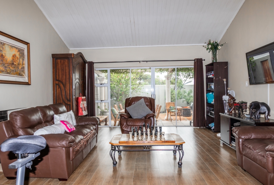 5 Bedroom Property for Sale in Milnerton Central Western Cape
